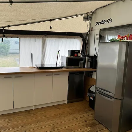 Przyczepa Kempingowa Male Morze Campsite Chalupy